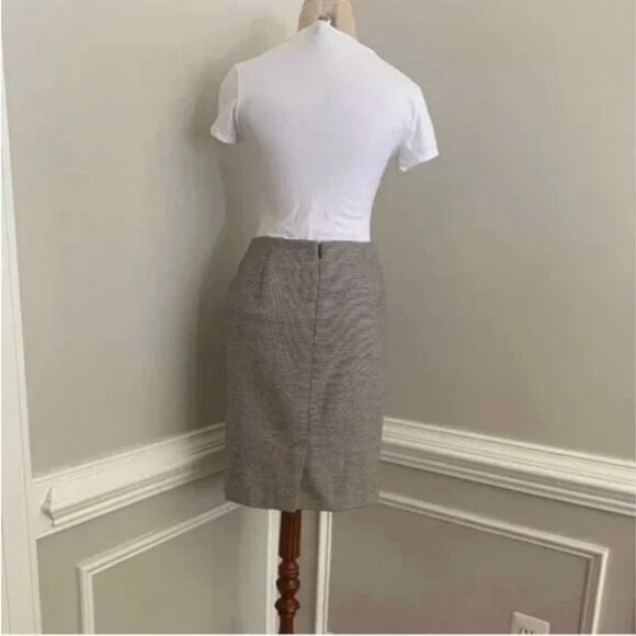 Talbots Blue and Cream Pinstriped Pencil Skirt Size 8P - Picture 7 of 12